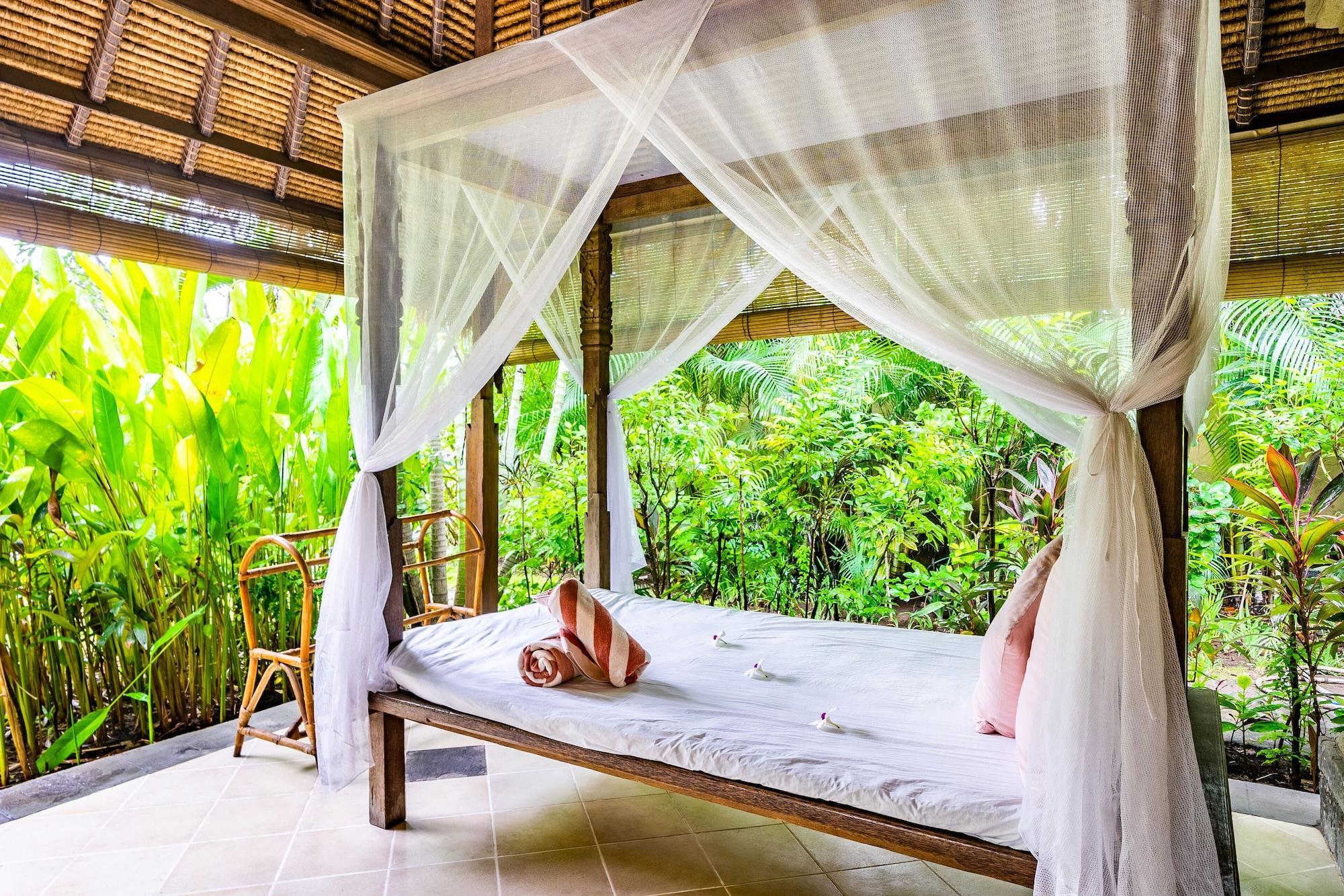 Taman Selini Wahana Beach Resort Pemuteran Exterior foto